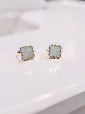 Clover Stud Earrings 18k Gold Plated Earrings in White